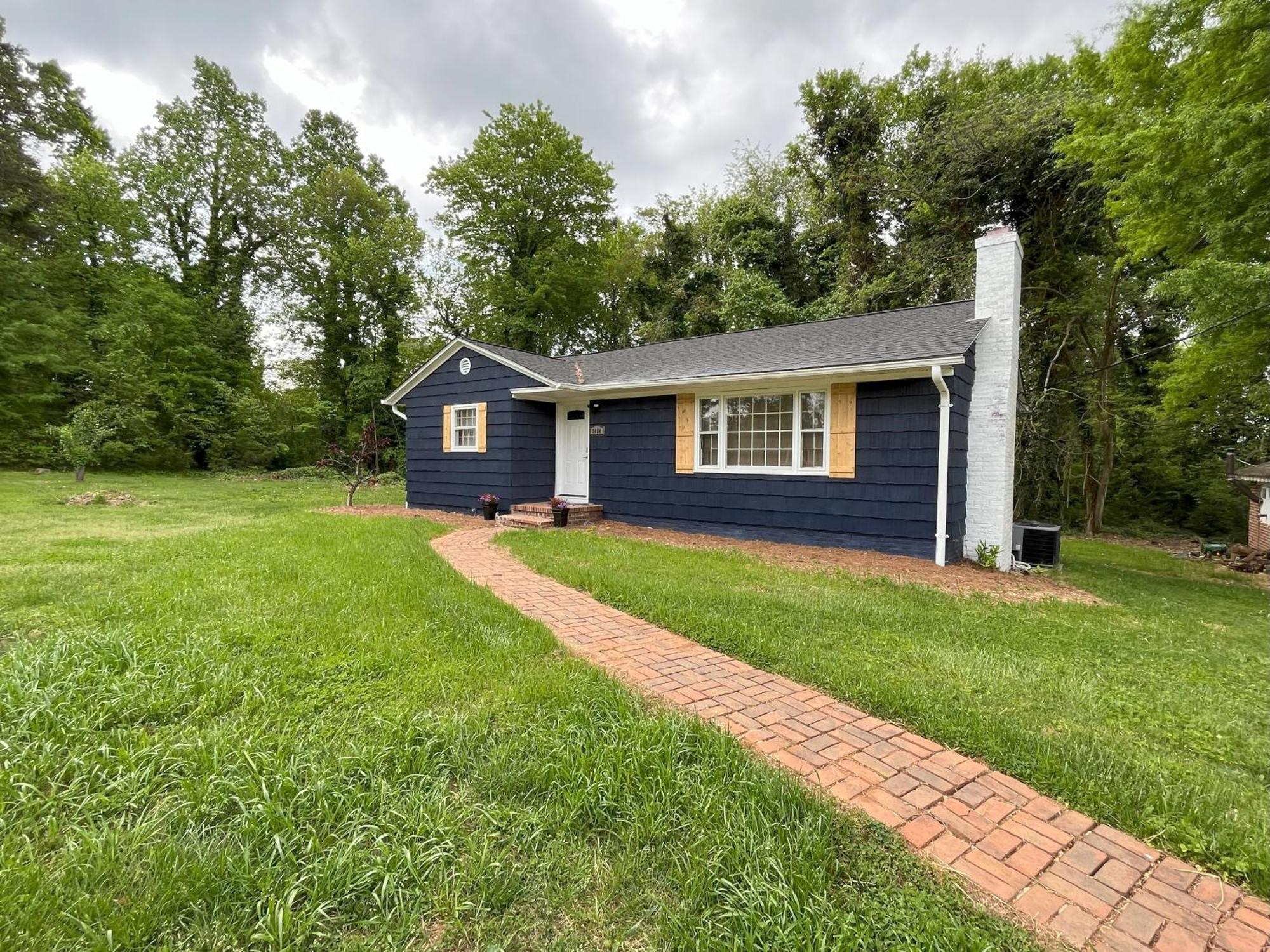 Sapphire Shire Villa Winston-Salem Exterior photo